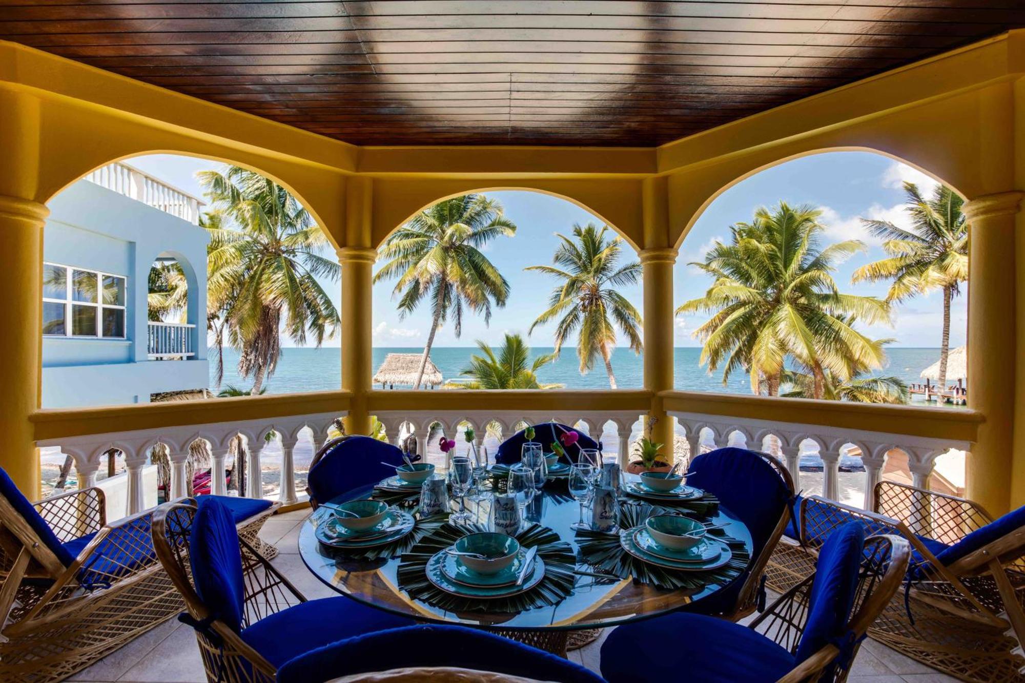 Blue Parrot Beach House And Villas Hopkins Bagian luar foto